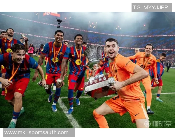 意甲精彩对决AC米兰3-0战胜巴萨十大进球瞬间引爆全场热情 意甲精彩对决AC米兰3-0战胜巴萨十大进球瞬间引爆全场热情