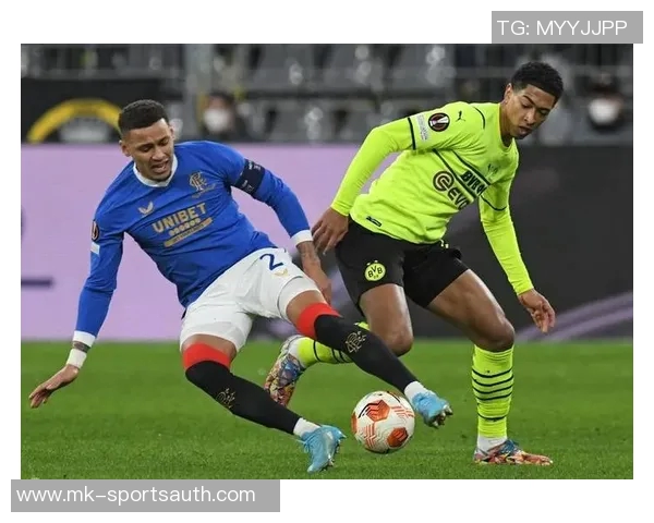 友谊赛精彩回顾:那不勒斯险胜多特蒙德引发全场热烈反响 友谊赛精彩回顾:那不勒斯险胜多特蒙德引发全场热烈反响