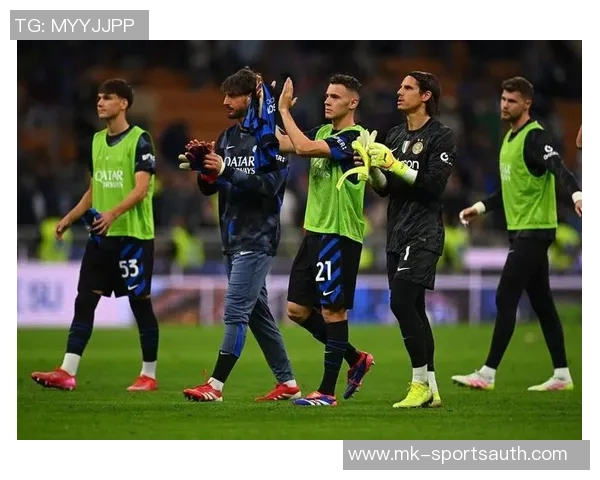 国米4-0横扫那不勒斯引发争议判罚全场沸腾