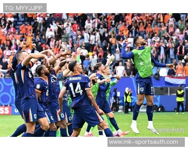 欧联杯惊天逆转多特蒙德6比2战胜曼城引发争议判罚全场沸腾