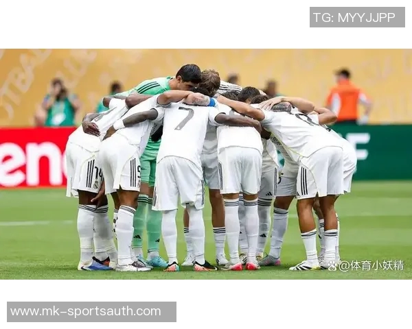 德甲激战尤文图斯与曼城握手言和帽子戏法引发全场狂欢